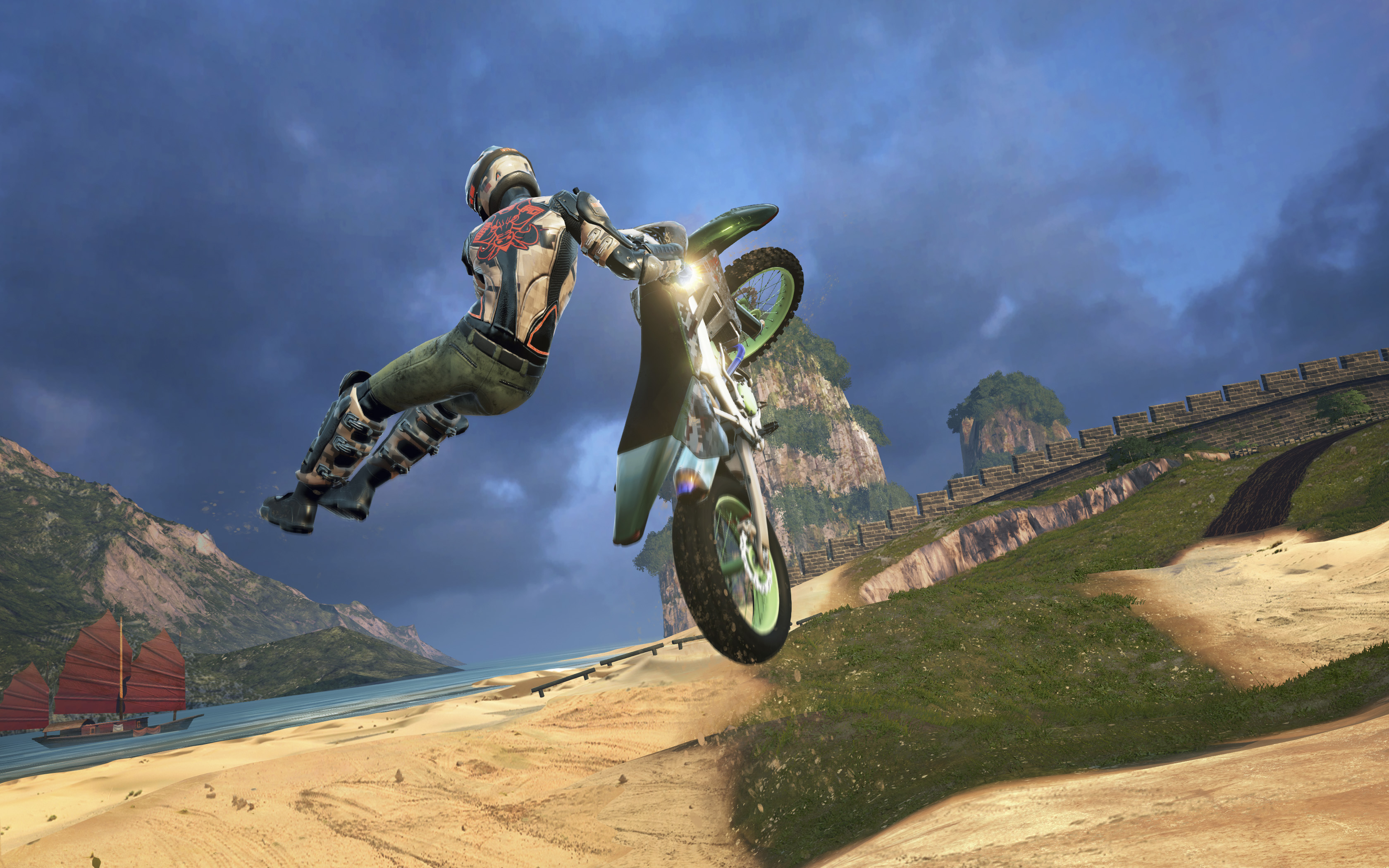 Moto Racer 4 (Code in a Box)